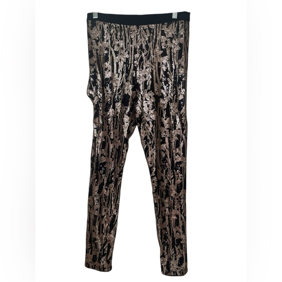 BCBG Maxazria New NWT Dusty Pink Floral Sequin Pants Size Medium - Picture 2 of 6